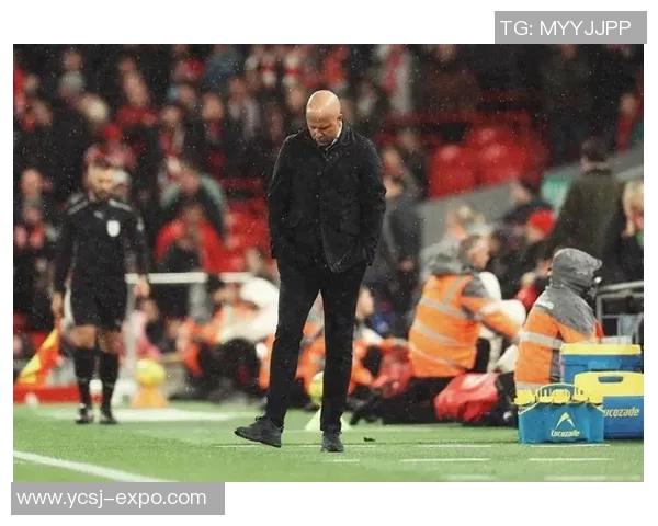 利物浦主场迎战巴萨次回合争夺激烈期待逆转奇迹 利物浦主场迎战巴萨次回合争夺激烈期待逆转奇迹